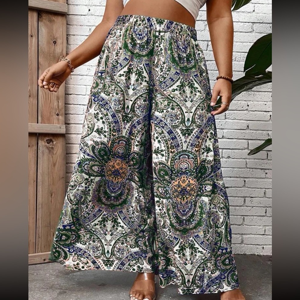 Plus size boho paisley print wide leg pants - Picture 7 of 8